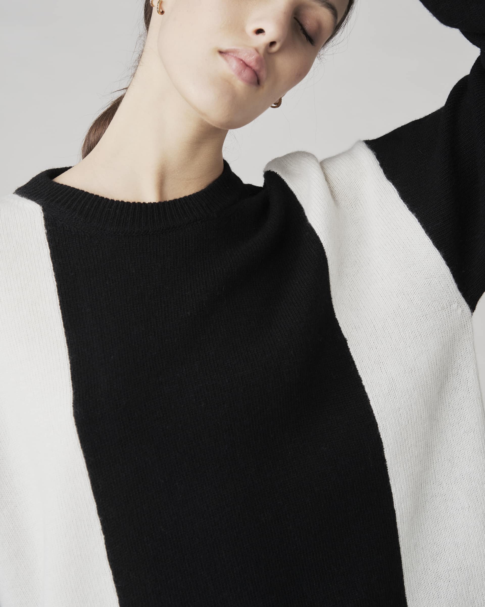 The Market Store | Over Two-tone Sweater