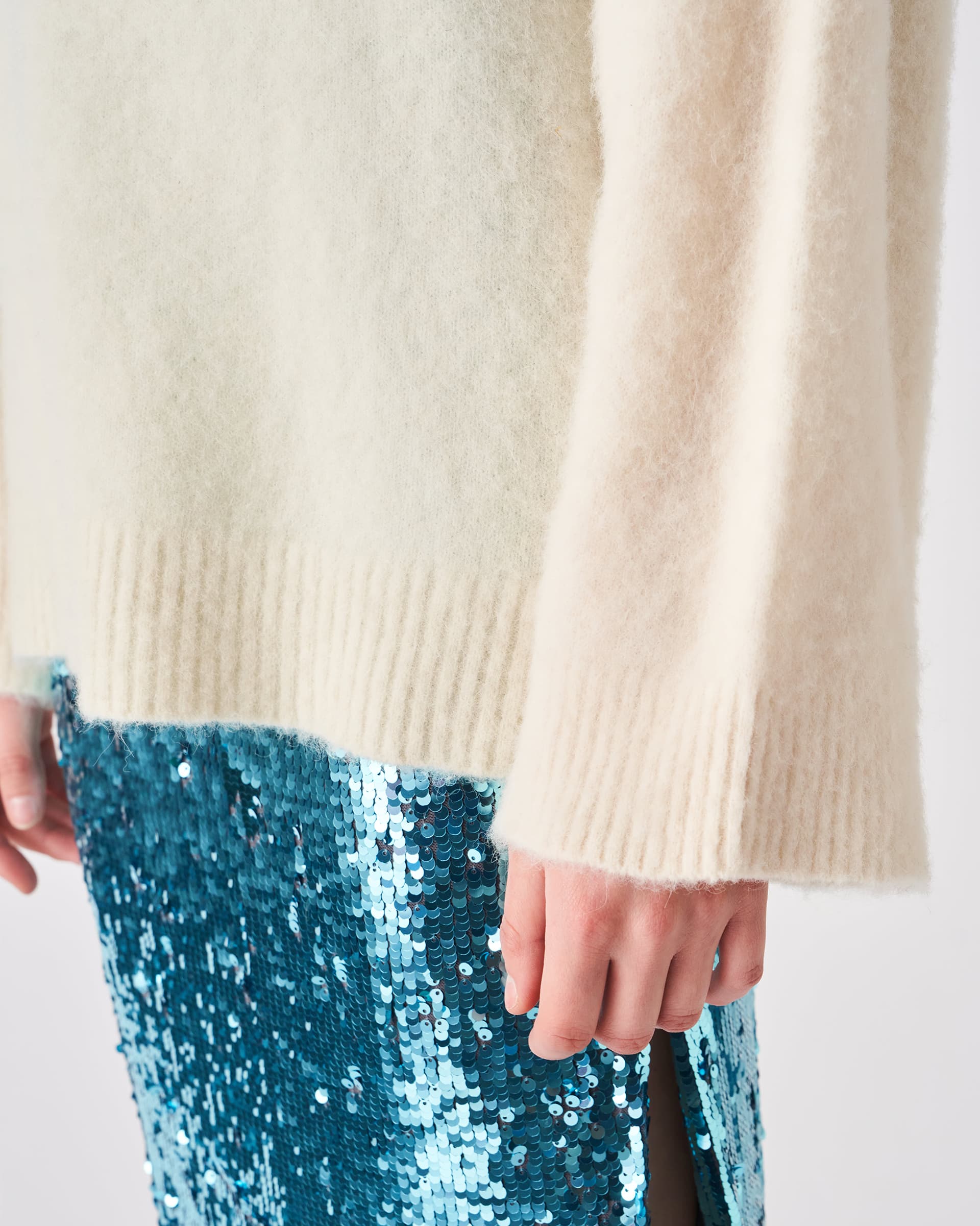 The Market Store | Over Neck Sweater