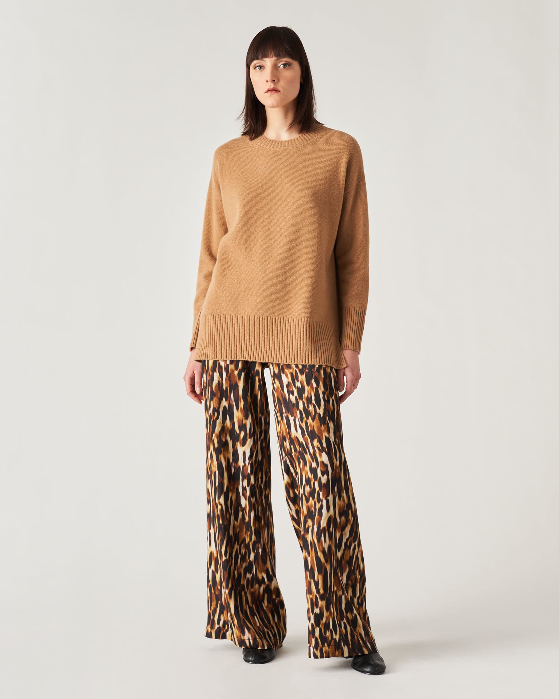 The Market Store | Oversized Crewneck Sweater